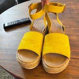 Yellow platform heels